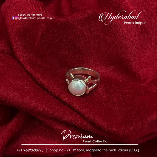 Pearl Elegance Gold Ring