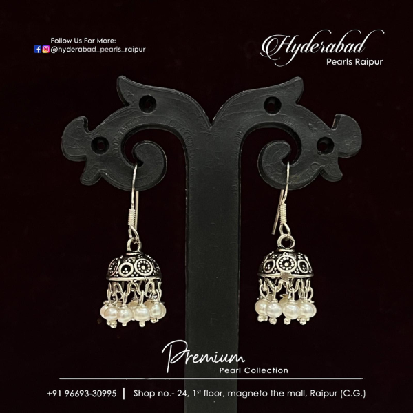 Silver Pearl Elegance Earrings - Image 2