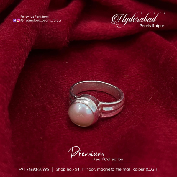 Sophisticated Pearl Plated Ring