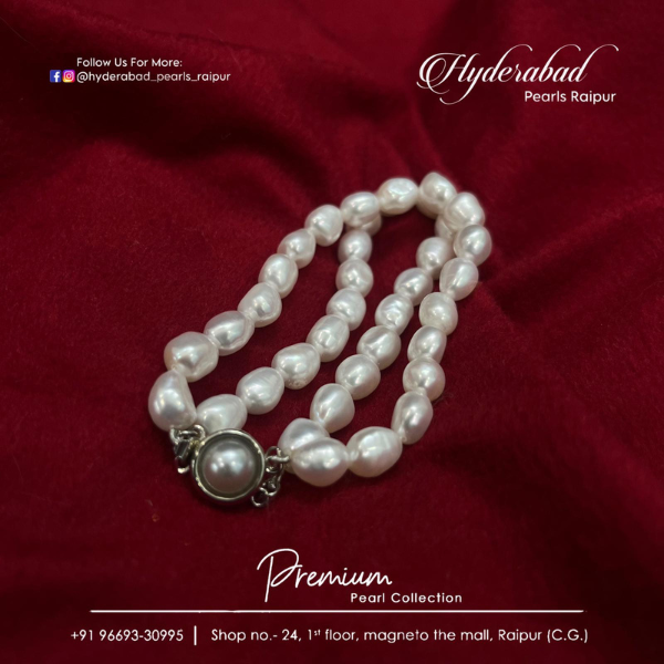 Elegant White Pearl Bracelets